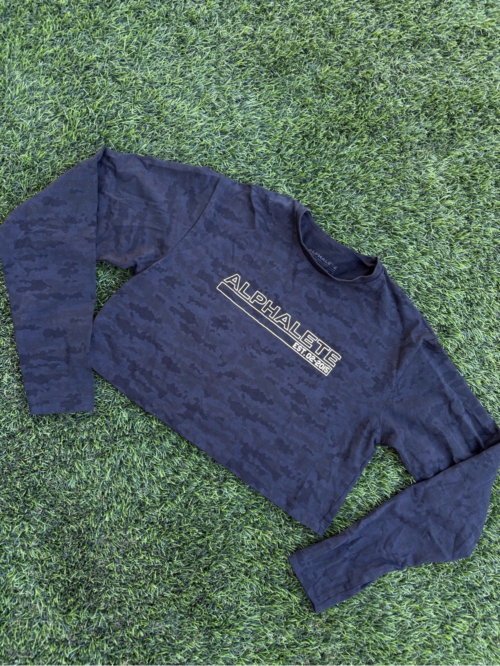 Alphalete Navy Camo Cropped Long Sleeve Top with White Logo